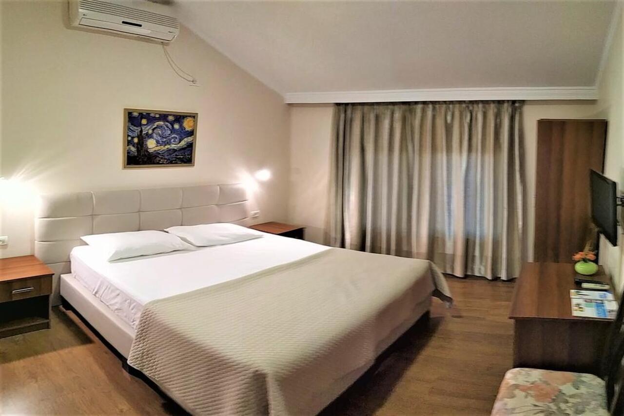 Mjull-Bethore Hotel Viktoria Tirana מראה חיצוני תמונה