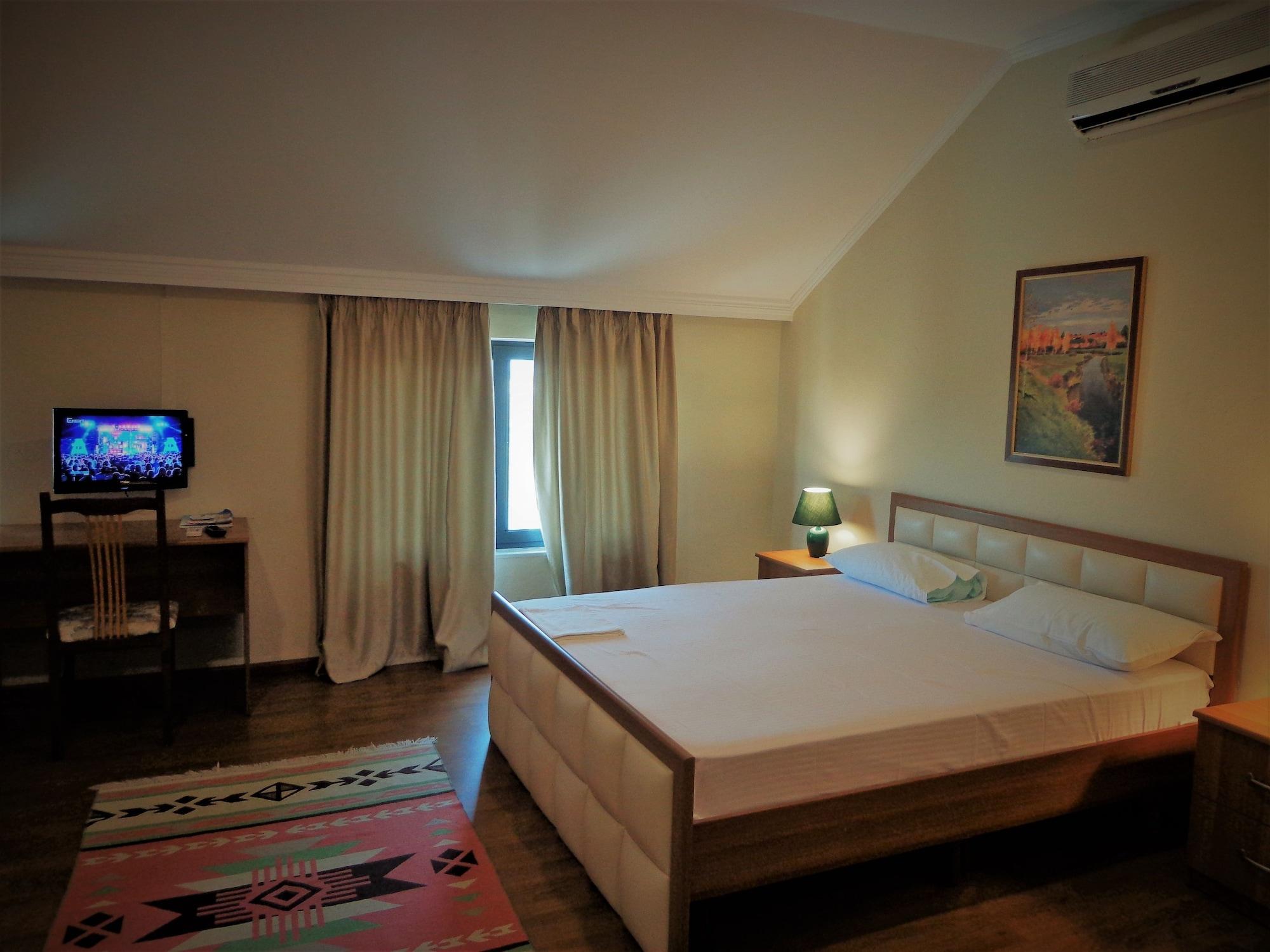 Mjull-Bethore Hotel Viktoria Tirana מראה חיצוני תמונה