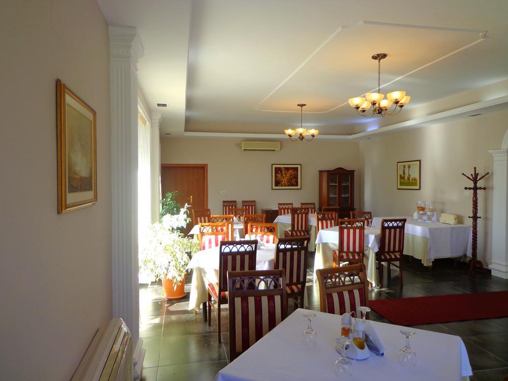 Mjull-Bethore Hotel Viktoria Tirana מראה חיצוני תמונה