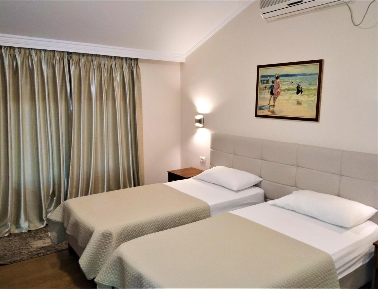 Mjull-Bethore Hotel Viktoria Tirana מראה חיצוני תמונה