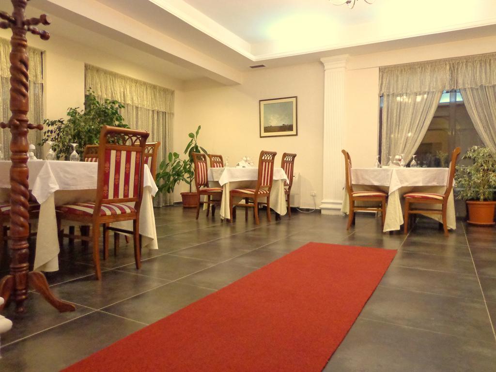Mjull-Bethore Hotel Viktoria Tirana מראה חיצוני תמונה